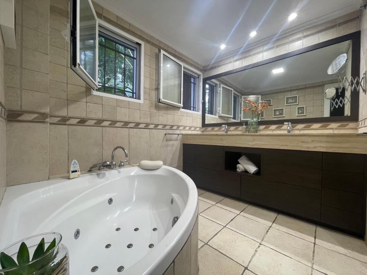 Chalet Exclusivo Bonalba Alicante Luaran gambar